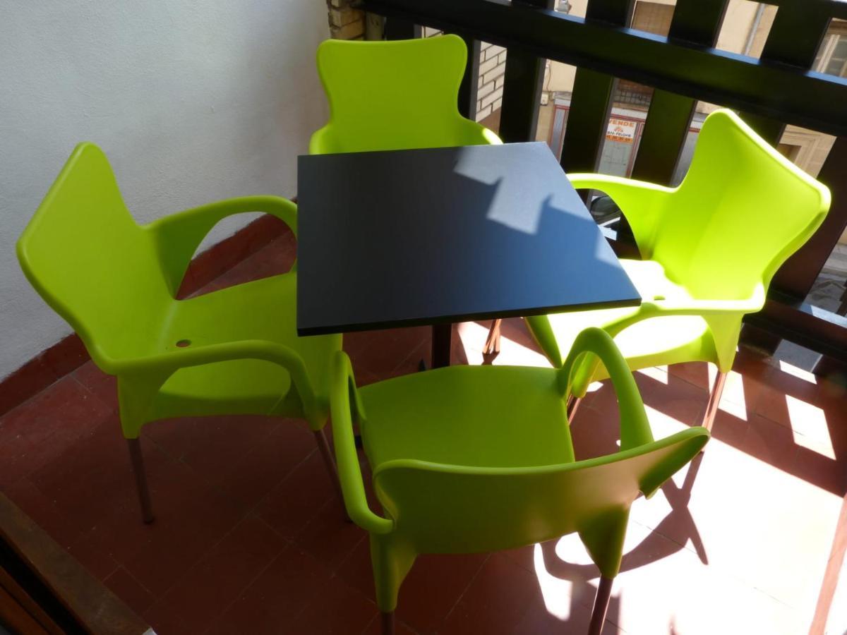 T&C Haro Apartment Bagian luar foto